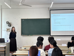 澳大利亚迪肯大学教师应邀为数字...
